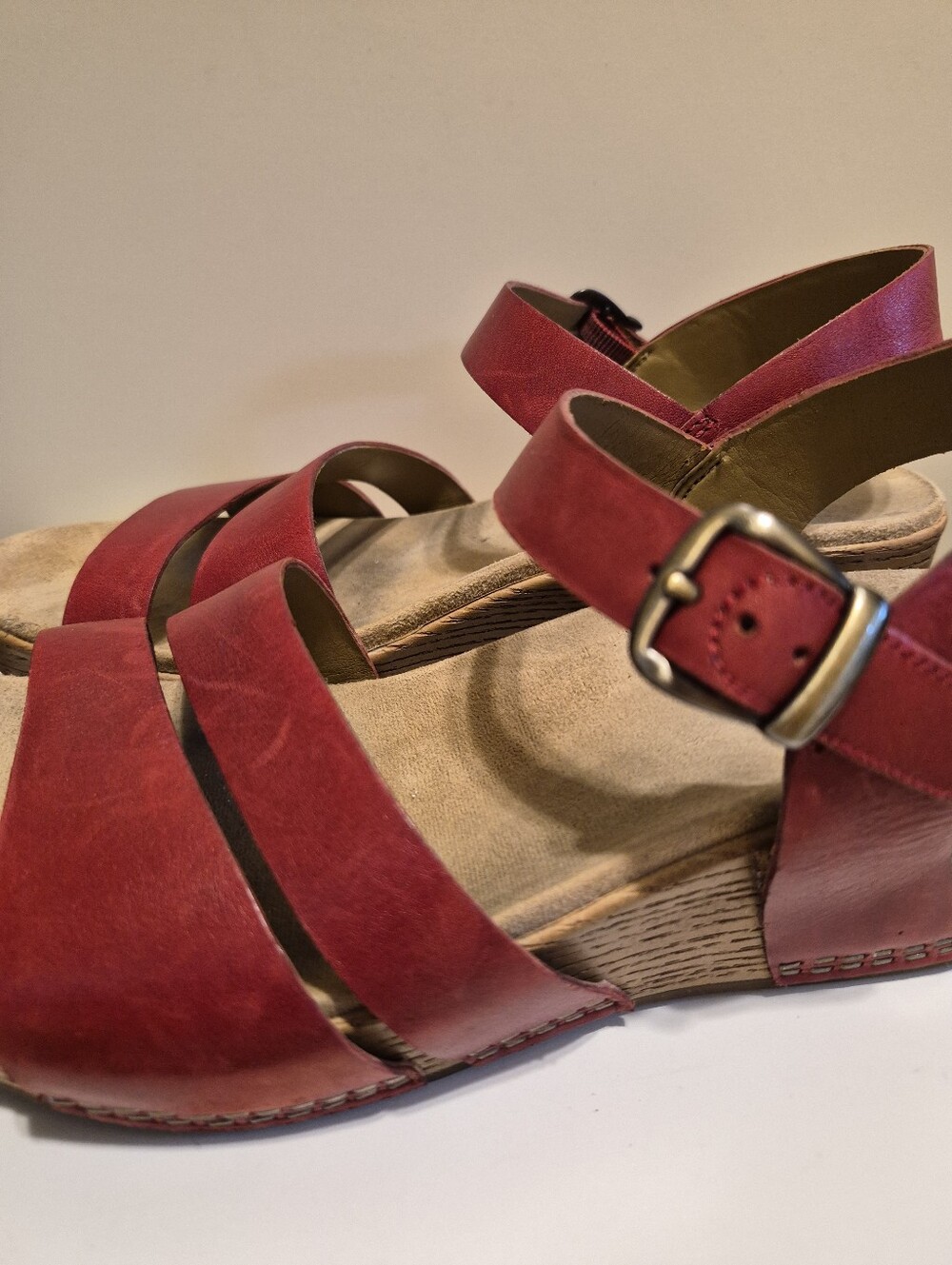 Dansko "Lindsey" Rich Red Leather Strappy Chunky Sandals sz.9/39 Ret.$140 - Picture 4 of 7